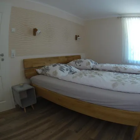 Am Sommerberg * Gießübel